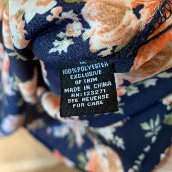 J for Justify Navy Blue and Vintage Floral Blouse Business Top Shirt Plus 1X - Picture 7 of 9